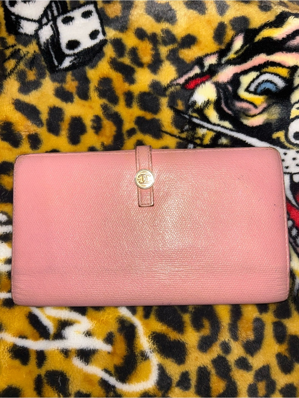 CHANEL Pink Leather CC Snap Wallet